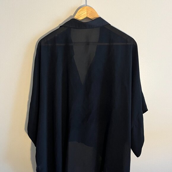 Flowy Bat Wing Blouse - Picture 3 of 3